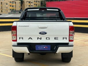 Foto 4 - Ford Ranger (Cabine Dupla) Ranger 2.2 TD 4WD XL CD manual