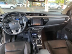 Foto 5 - Toyota Hilux Cabine Dupla Hilux 2.8 TDI CD SR 4x4 (Aut) automático