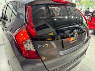 Foto 10 - Honda Fit Fit 1.5 16v LX CVT (Flex) automático