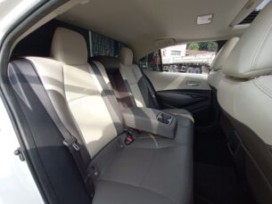 Foto 10 - Toyota Corolla Corolla 1.8 Altis Hybrid Premium automático