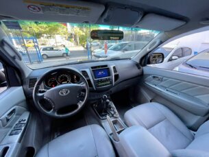 Foto 9 - Toyota Hilux Cabine Dupla Hilux SRV 4x4 3.0 (cab. dupla) manual
