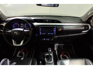 Foto 6 - Toyota Hilux Cabine Dupla Hilux 2.8 TDI SRX CD 4x4 (Aut) automático