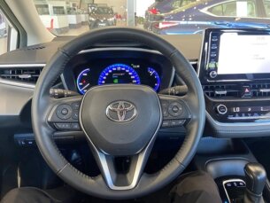 Foto 10 - Toyota Corolla Corolla 1.8 Altis Hybrid CVT automático