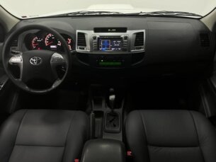 Foto 5 - Toyota Hilux Cabine Dupla Hilux 3.0 TDI 4x4 CD SRV (Aut) automático