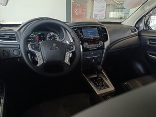 Foto 5 - Mitsubishi L200 Triton L200 Triton Sport 2.4 D HPE 4WD (Aut) automático