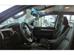 Foto 3 - Toyota Hilux Cabine Dupla Hilux CD 2.8 TDI SR 4WD automático