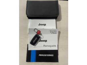 Foto 9 - Jeep Renegade Renegade Longitude 1.8 (Aut) (Flex) automático