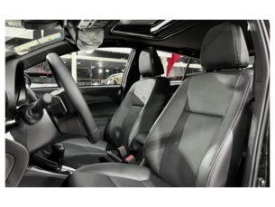 Foto 4 - Toyota Yaris Hatch Yaris 1.5 XLS CVT automático