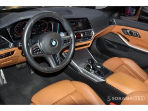 Foto 10 - BMW Série 3 330i M Sport automático