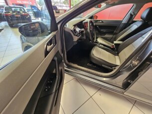 Foto 2 - Volkswagen Polo Polo 200 TSI Comfortline (Aut) (Flex) automático