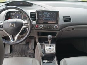 Foto 2 - Honda Civic New Civic LXL 1.8 i-VTEC (Couro) (Flex) automático
