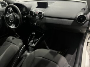 Foto 3 - Audi A1 A1 1.4 TFSI Attraction S Tronic automático