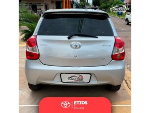 Foto 2 - Toyota Etios Hatch Etios X 1.3 (Flex) manual