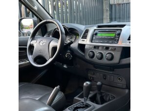 Foto 7 - Toyota Hilux Cabine Dupla Hilux 3.0 TDI 4x4 CD SR (Aut) manual
