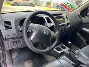 Foto 9 - Toyota Hilux Cabine Dupla Hilux 2.7 Flex 4x2 CD SR (Aut) automático