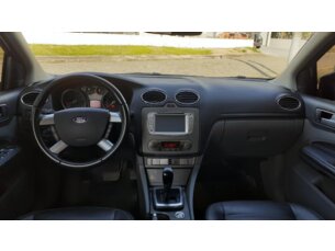 Foto 3 - Ford Focus Sedan Focus Sedan Ghia 2.0 16V (Flex) (Aut) automático