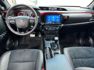 Foto 8 - Toyota Hilux Cabine Dupla Hilux CD 2.8 TDI GR-S WT 4WD automático