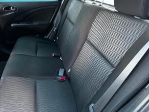 Foto 3 - Toyota Etios Hatch Etios X 1.3 (Flex) (Aut) automático