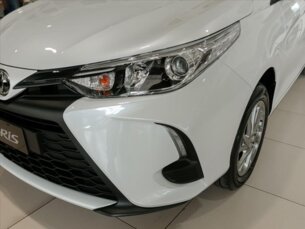 Foto 7 - Toyota Yaris Hatch Yaris 1.5 XS CVT automático