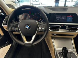 Foto 8 - BMW Série 3 330i Sport automático