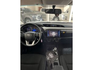 Foto 2 - Toyota Hilux Cabine Dupla Hilux 2.8 TDI SR CD 4x4 (Aut) automático