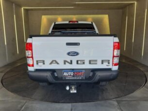 Foto 6 - Ford Ranger (Cabine Dupla) Ranger 2.2 TD XLS CD 4x4 (Aut) automático