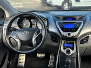 Foto 9 - Hyundai Elantra Elantra Sedan 1.8 GLS (aut) automático