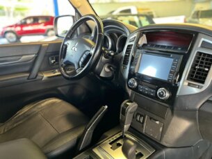 Foto 6 - Mitsubishi Pajero Full Pajero Full 3.2 DI-D 5D HPE 4WD automático