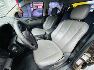 Foto 3 - Chevrolet S10 Cabine Dupla S10 LTZ 2.8 diesel (Cab Dupla) 4x4 (Aut) automático