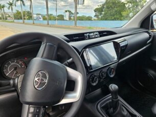 Foto 6 - Toyota Hilux Cabine Dupla Hilux CD 2.8 TDI SR 4WD automático