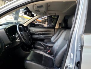 Foto 7 - Mitsubishi Outlander Outlander GT 4WD 3.0 V6 (Aut) automático
