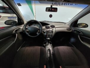 Foto 5 - Ford Focus Hatch Focus Hatch GLX 2.0 16V Duratec (Aut) automático
