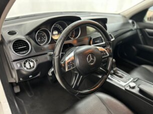 Foto 8 - Mercedes-Benz Classe C C 180 CGI Classic manual