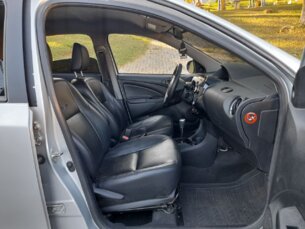 Foto 4 - Toyota Etios Hatch Etios X Plus 1.5 (Flex) (Aut) manual