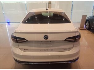 Foto 2 - Volkswagen Virtus Virtus 1.0 200 TSI Highline (Aut) automático
