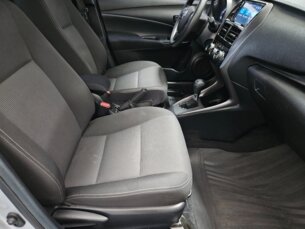 Foto 10 - Toyota Yaris Hatch Yaris 1.5 XL Live CVT automático