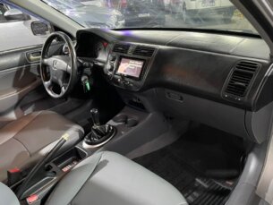 Foto 9 - Honda Civic Civic Sedan LX 1.7 16V manual