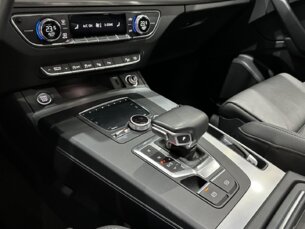 Foto 8 - Audi Q5 Q5 2.0 TFSI Ambition S Tronic Quattro automático