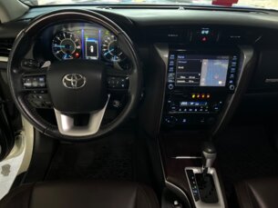 Foto 8 - Toyota SW4 SW4 2.8 TDI SRX 4x4 (Aut) automático