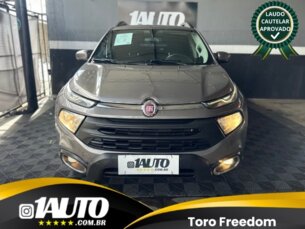 Foto 2 - Fiat Toro Toro 1.8 Freedom (Aut) automático