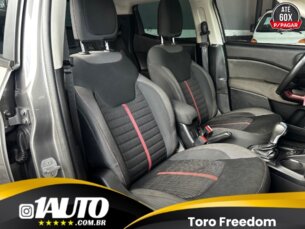 Foto 5 - Fiat Toro Toro 1.8 Freedom (Aut) automático