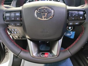 Foto 9 - Toyota Hilux Cabine Dupla Hilux CD 2.8 TDI GR-S WT 4WD automático