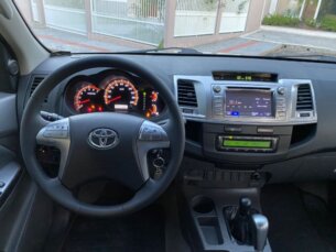 Foto 3 - Toyota Hilux Cabine Dupla Hilux 2.7 Flex 4x4 CD SRV (Aut) automático