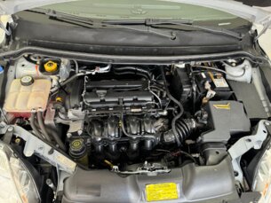 Foto 8 - Ford Focus Hatch Focus Hatch GLX 1.6 16V (Flex) manual