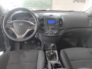 Foto 10 - Hyundai i30 i30 GLS 2.0 16V automático