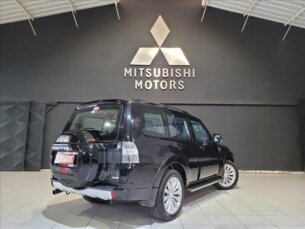 Foto 4 - Mitsubishi Pajero Full Pajero Full HPE 3.8 3p automático