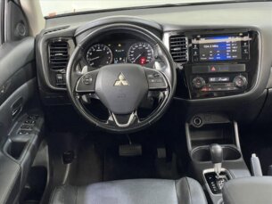 Foto 3 - Mitsubishi Outlander Outlander 2.0 16V CVT automático
