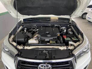 Foto 9 - Toyota Hilux Cabine Dupla Hilux 2.8 TDI CD SRX 50th 4x4 (Aut) automático
