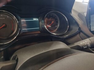 Foto 9 - Chevrolet Onix Onix 1.0 Turbo RS (Aut) automático