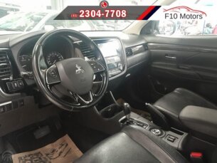 Foto 4 - Mitsubishi Outlander Outlander 2.2 DI-D 4WD (Aut) automático